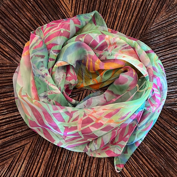 NWOT SWAROVSKI SILK SCARF - Picture 5 of 6